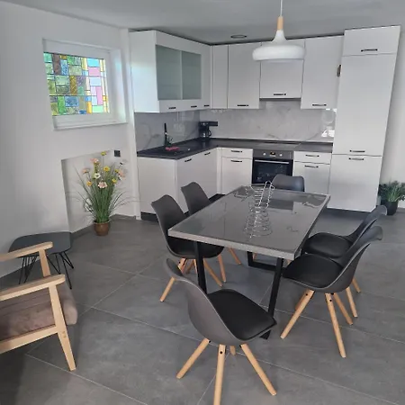 Apartman Apartment Alma Novi Vinodolski