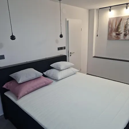 Apartment Alma Apartman Novi Vinodolski