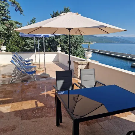 Apartman Apartment Alma Novi Vinodolski